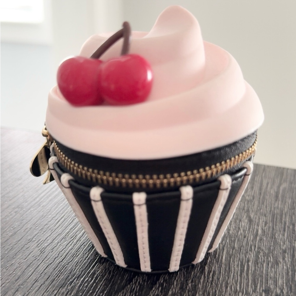 Kate Spade Magnolia Bakery Cupcake Coin Purse